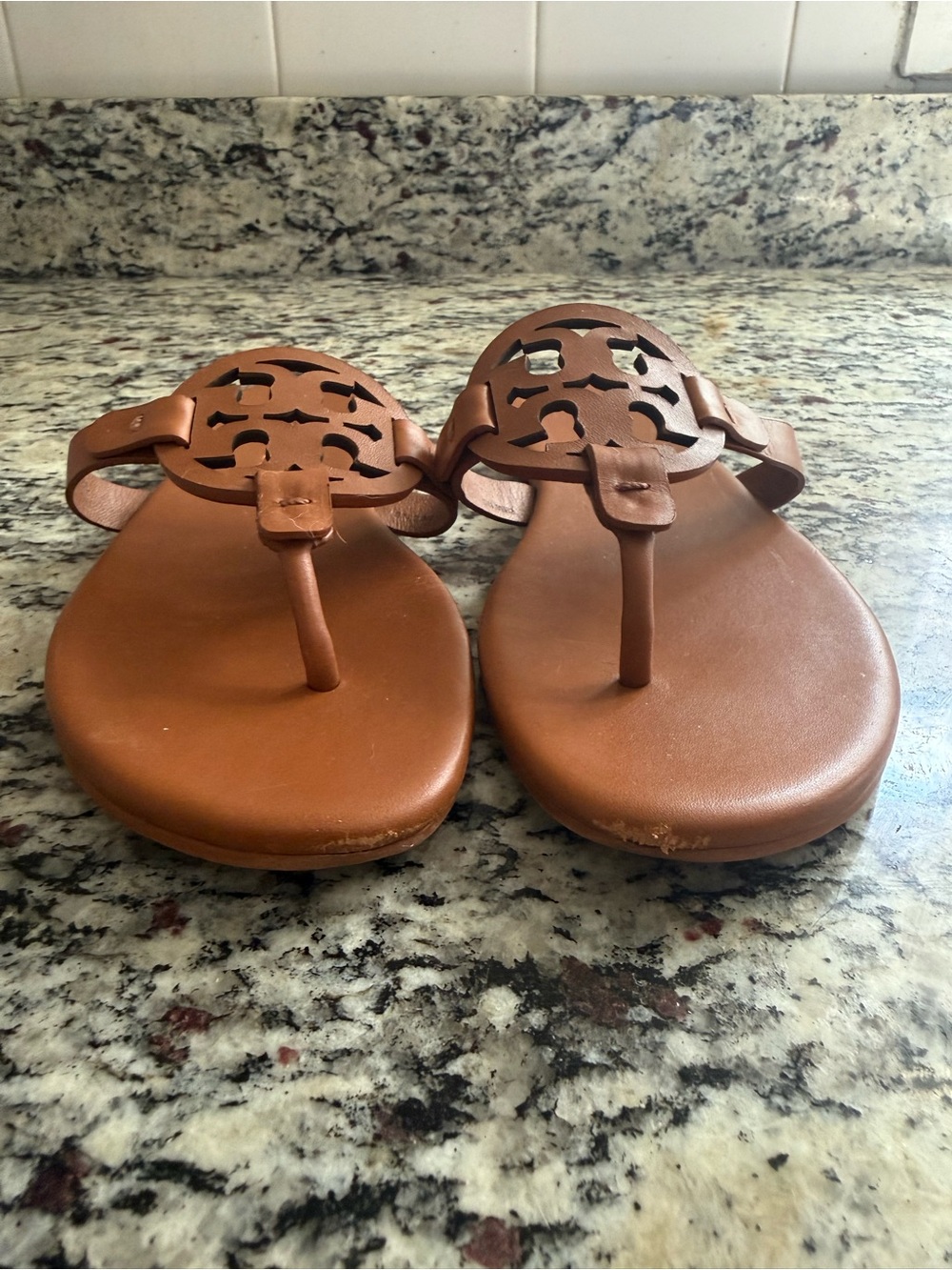 Tory Burch Miller Soft Sandals 5.5M - Picture 2 of 8
